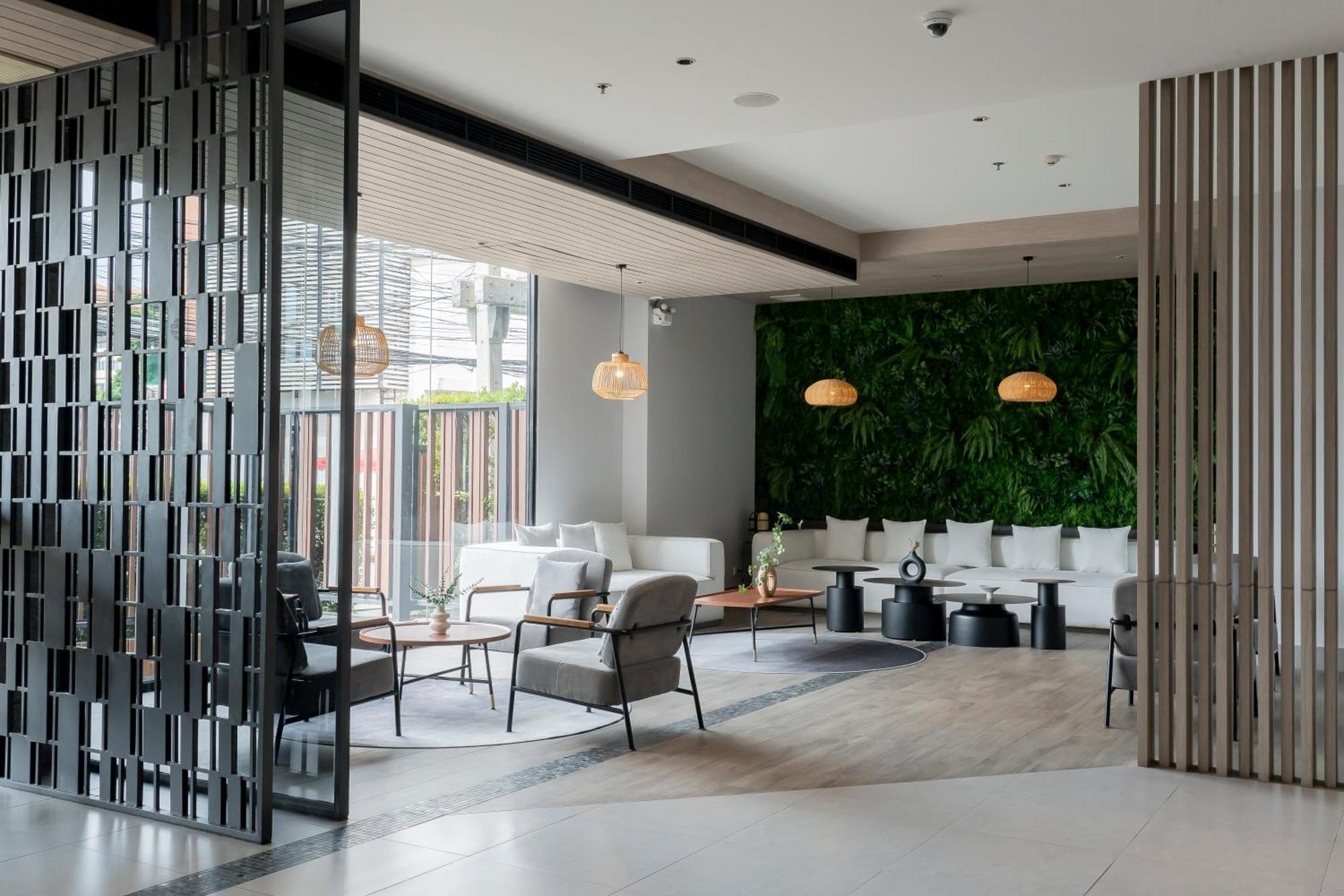 Arden Hotel And Residence By At Mind Чонбури Екстериор снимка